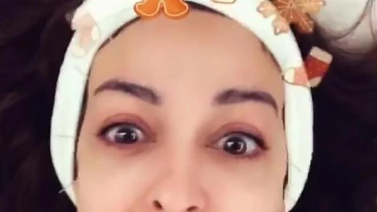 אצל מי עשתה הקפריסאית אלני פוריירה טיפול פנים בביקור בארץ?