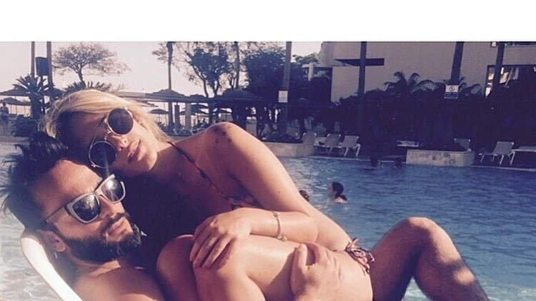 דנית ואליהב. ודש לבריכה