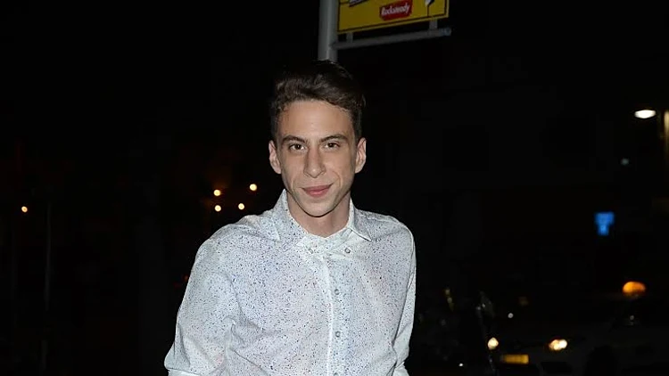 תום באום. כלת המסיבה