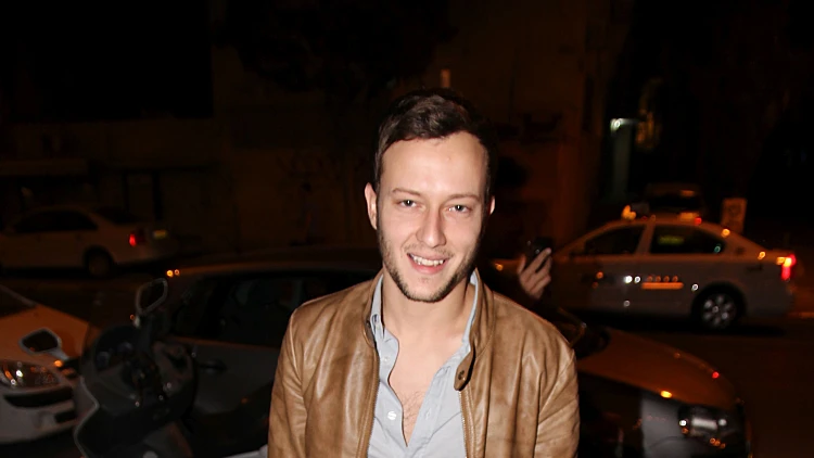 יון תומרקין. מאושר כי?