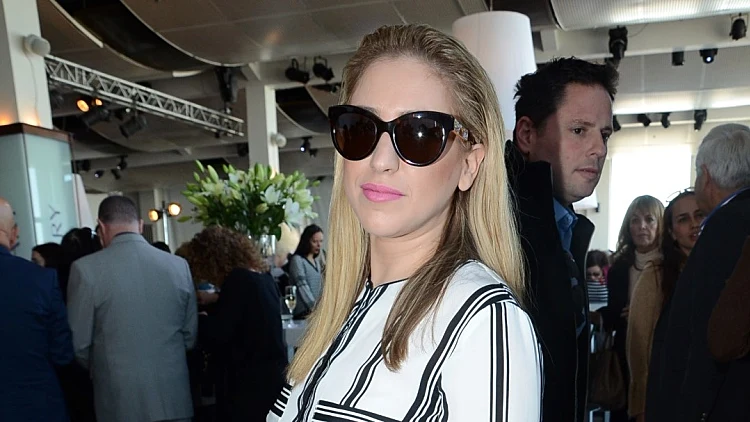 המירוץ לחינם: שני אלון מחפשת ספונסר