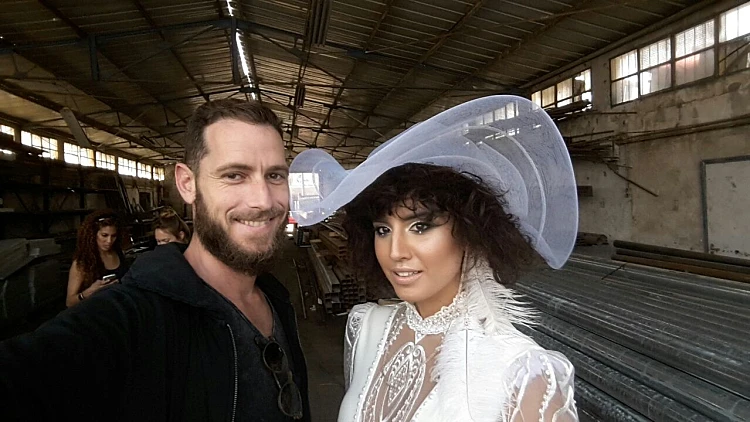 קארין זלאייט ואלדד גל עד. קולולוש?