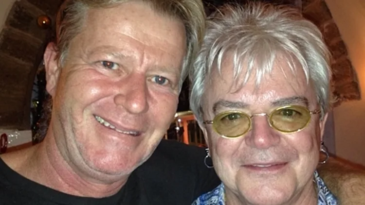 אייר סופליי עם אילן מנהל המסעדה