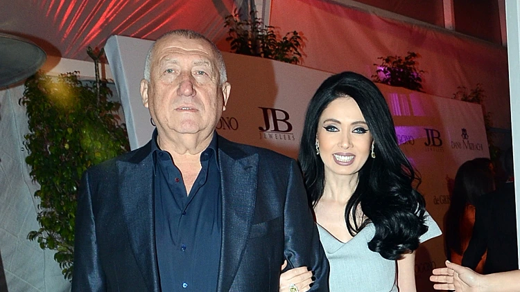 ניקול ראידמן ומיכאל צ'רנוי. ריקוד מושחת?