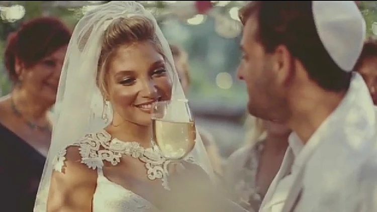 עדי הימלבלוי ונדב פלד - מתוך קליפ החתונה מהיוטיוב