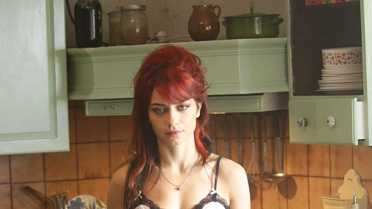 נינט טייב לדלתא