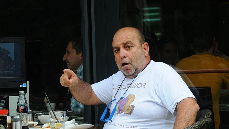 בוקי נאה אוכל שניצל