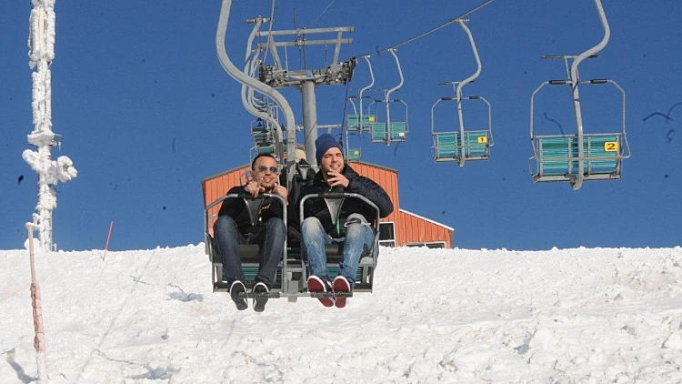 טום קשתי,מוטי להב