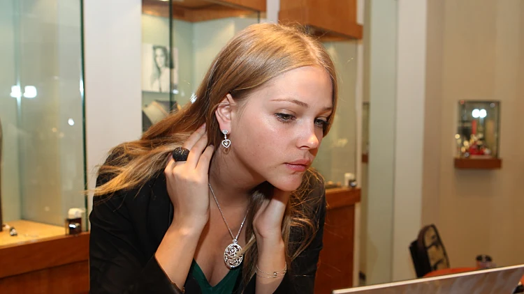 אסתי גינזבורג תכשיטי מילר