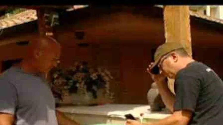 אביה של בר רפאלי בפינת הבירוקרטיה