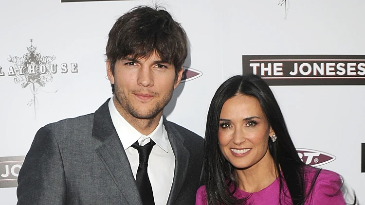 דמי מור ואשטון קוצ'ר