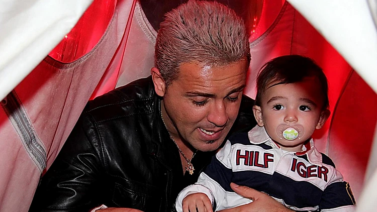 השקת חיתול האגיס