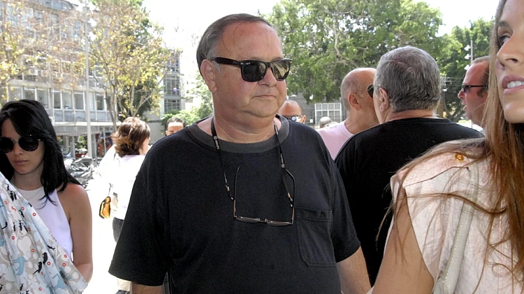 הקרנת בכורה לפולישוק