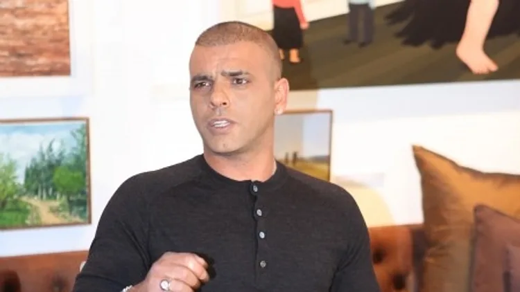 אייל גולן משיק את הבושם החדש שלו במסיבת עיתונאים