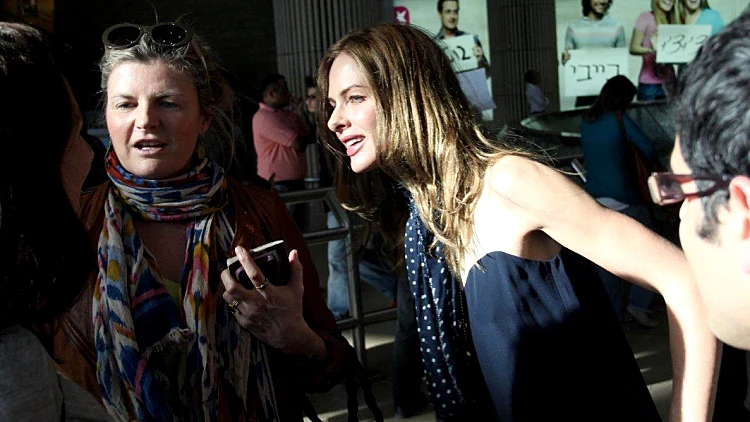 טריני וסוזנה מגיעות לארץ