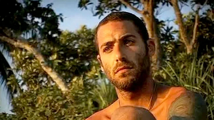 גב פשטי מתוך פרק 8 , הישרדות איי קמרינס עונה 5