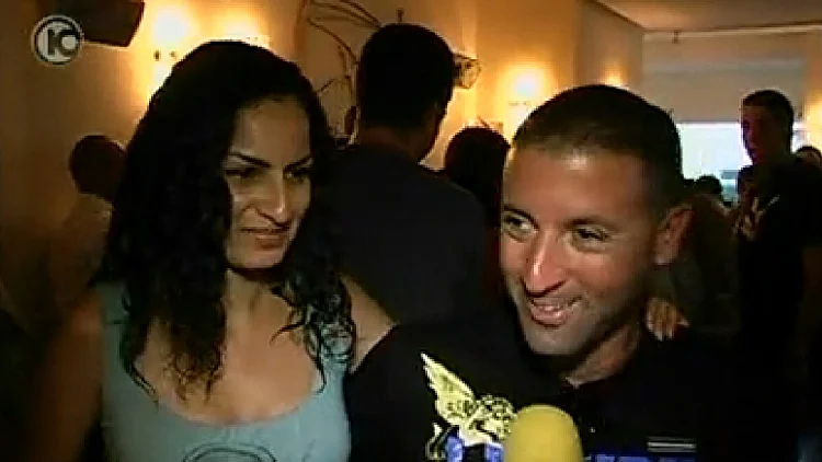 עידן קפון ובת זוגו, עדי סודרי,  ביום ההולדת של איתי שטראוס