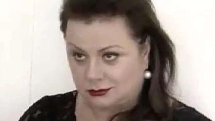 חנה לסלאו