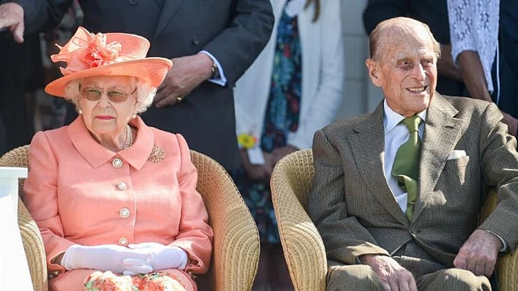 הנסיך והמלכה לא שלחו אגרת התנצלות