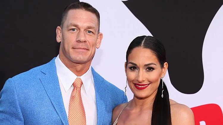 ג'ון סינה וניקי בלה, כוכבי WWE