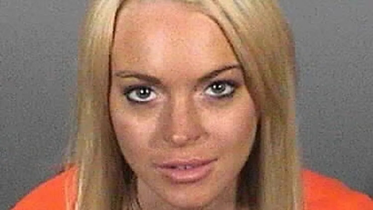 לינדזי לוהן בתמונה ראשונה אחרי הכניסה לכלא