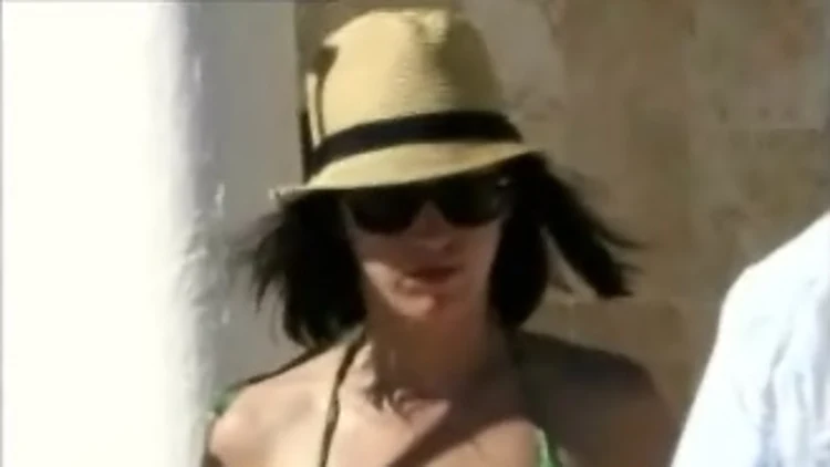 קייטי פרי בביקיני