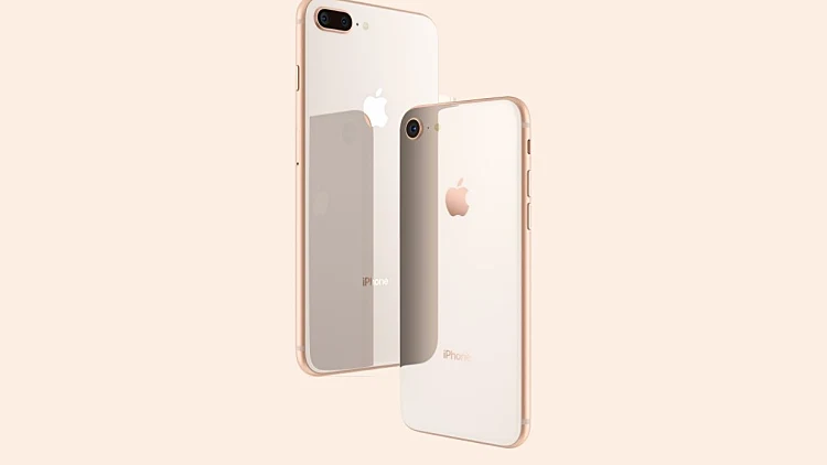 האייפון 8 והאייפון 8 פלוס