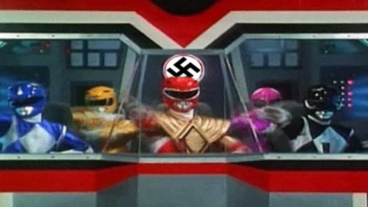 אפל מציגה: פאוור ריינג'רס נאצים