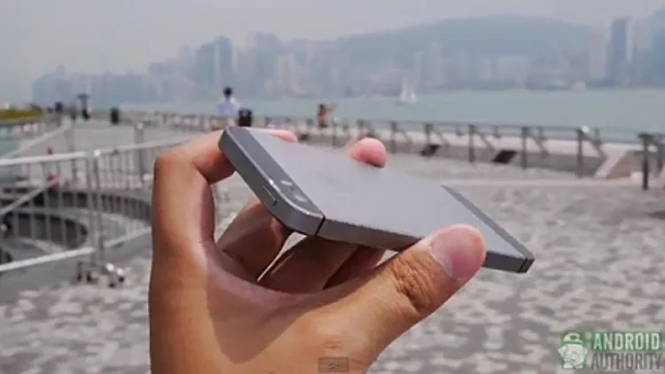 מבחן נפילה של אייפון 5S