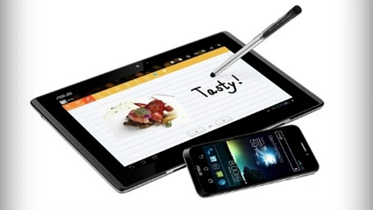 טאבלט משולב סמארטפון של אסוס