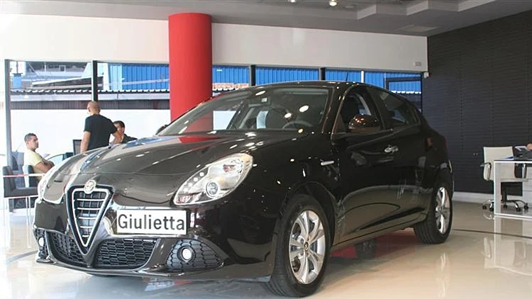 אלפא משיקה את הג'ולייטה