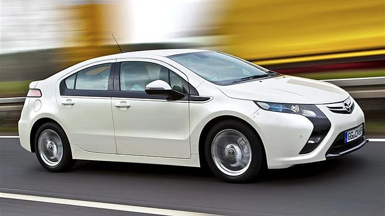 אופל אמפרה. הלהיט החסכוני הבא?