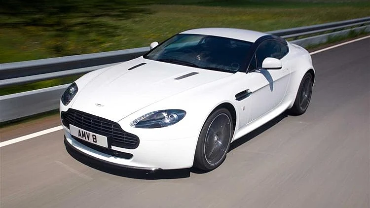 אסון מרטין V8 ואנטג'