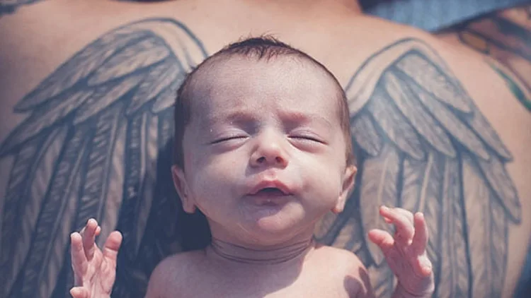 הורים עם קעקועים