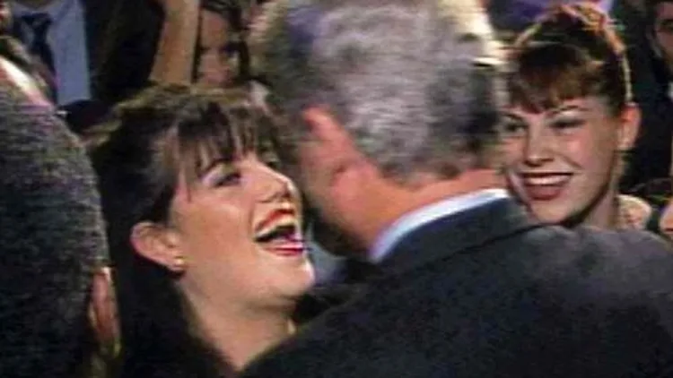 מתחבקים 1995