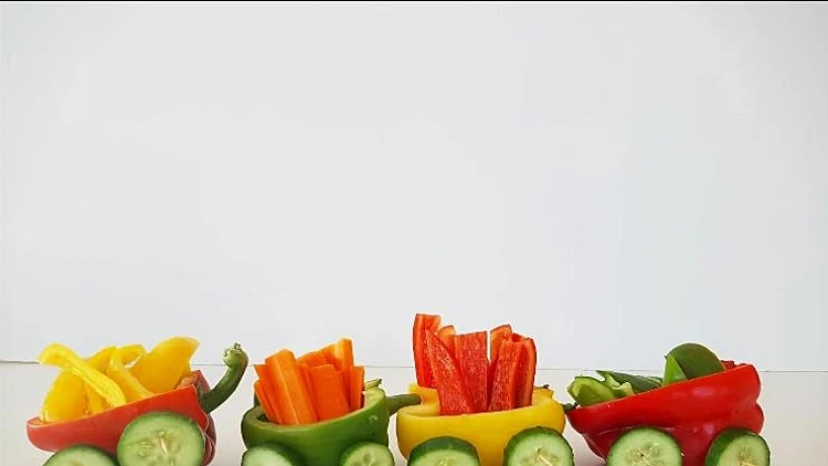 הדרך המתוקה לצרוך ירקות. רכבת ירקות