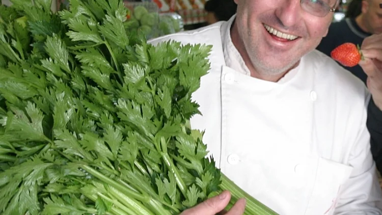 ארז קומרובסקי לכתבת שפים ישראלים ליום העצמאות