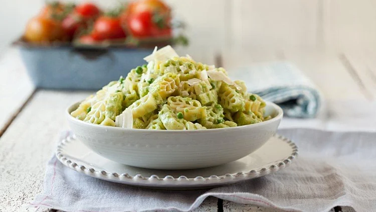 פסטה ברוטב אפונה ופרמז'ן