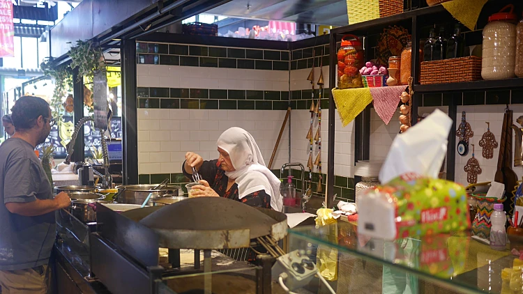 הדוכן הדרוזי, שרונה מרקט