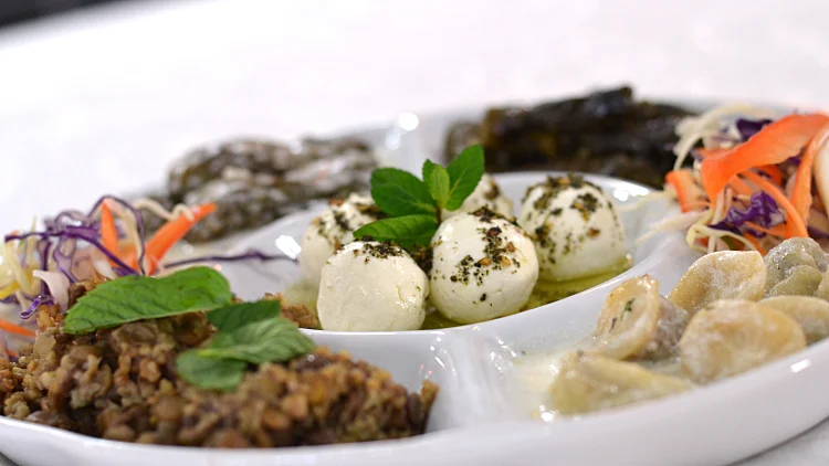 עסקית לבנונית במסעדת אלכרמה