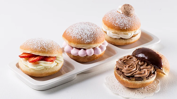 סופגניות של קונדיטורית מתוקה