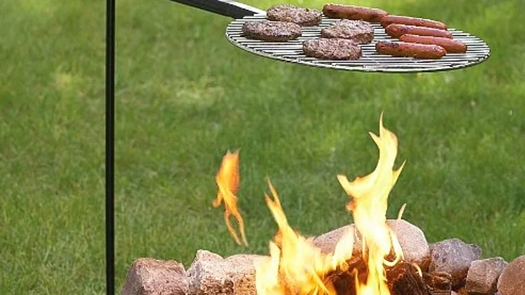 גריל מעל המדורה