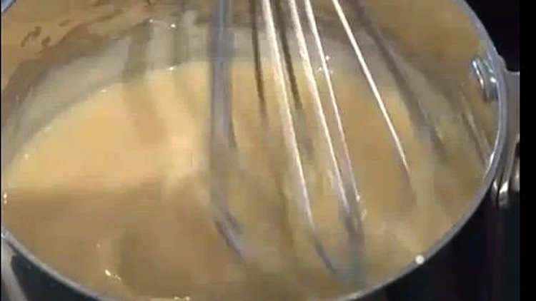 צפו: כך תכינו קרם פטיסייר בבית