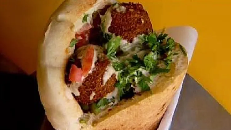 שבר את השוק • מנת פלאפל ב-6 שקלים בלבד