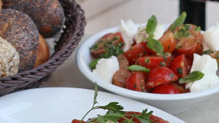 ארוחת בוקר של מסעדת מל ומישל