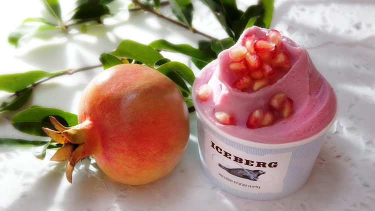 גלידת רימונים אייסברג