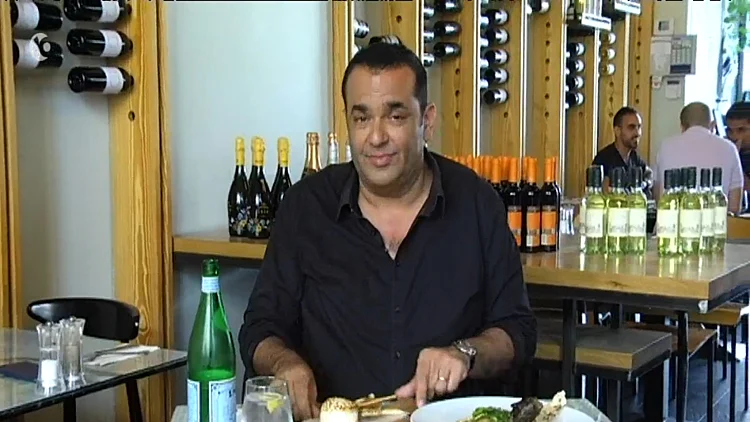 ניב גלבוע במסעדת רינה ואליס