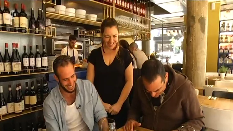 ניב גלבוע באמיליה רומנה