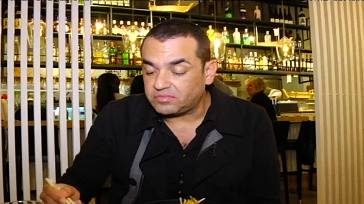ניב גלבוע במסעדת טאטאמי