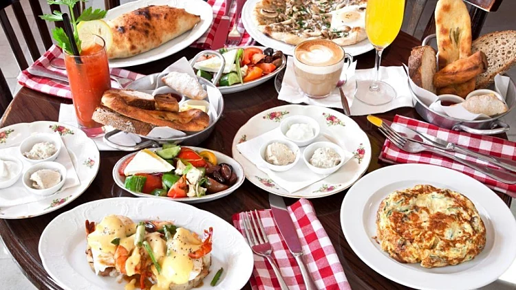 בראנץ' במסעדת פאפאס